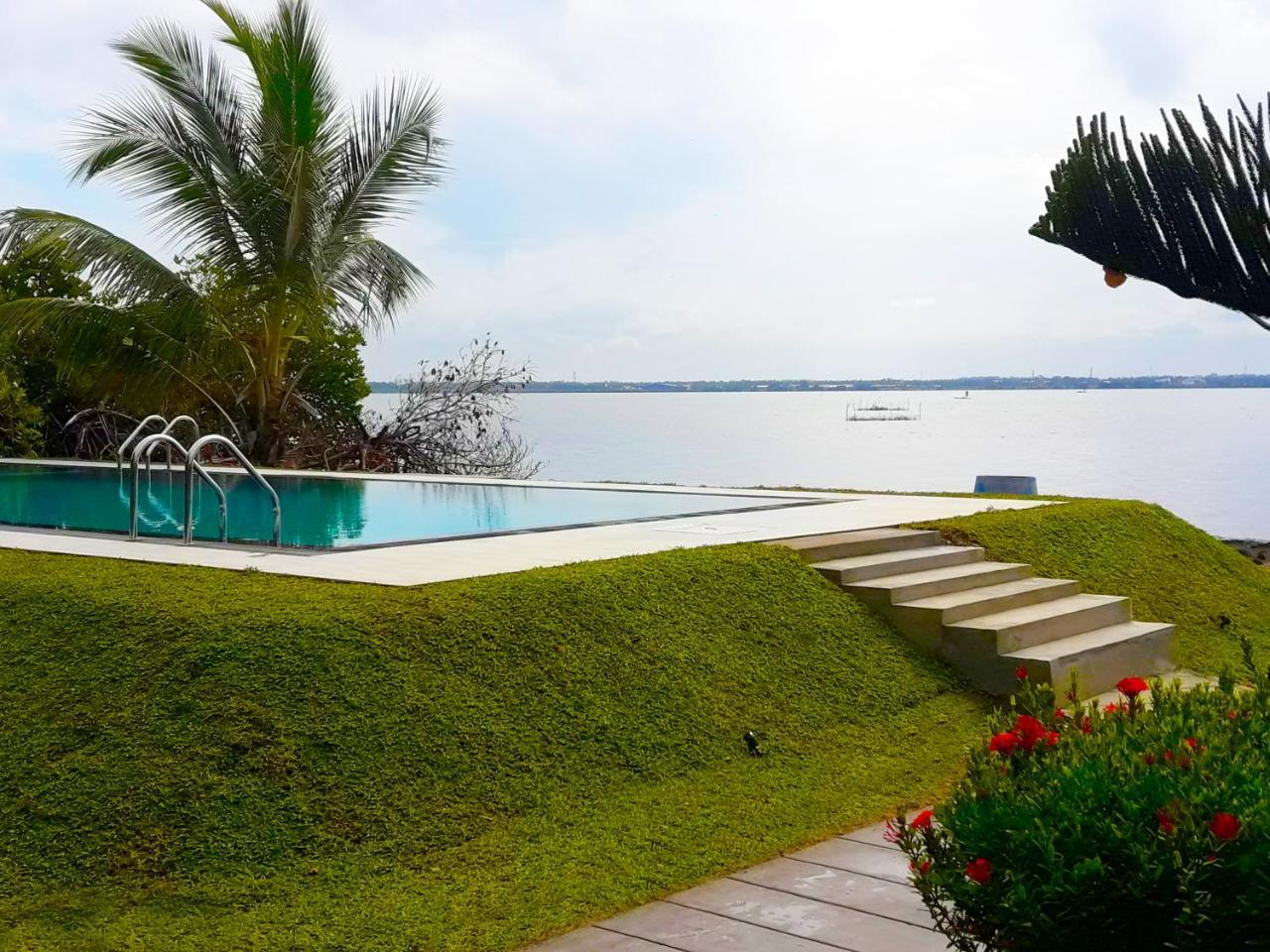 Готель Nico Lagoon 3*